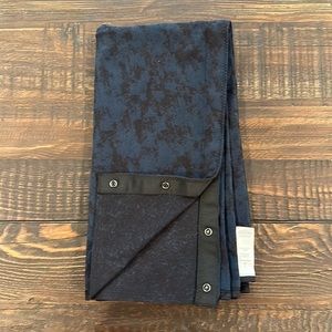 Lululemon Vinyasa Scarf.